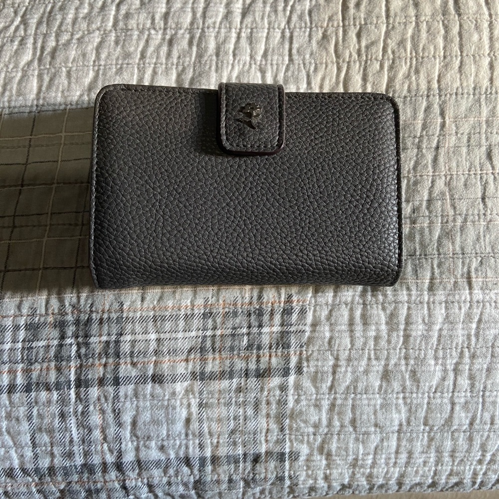 Jenna Kator Grey Textured Wallet